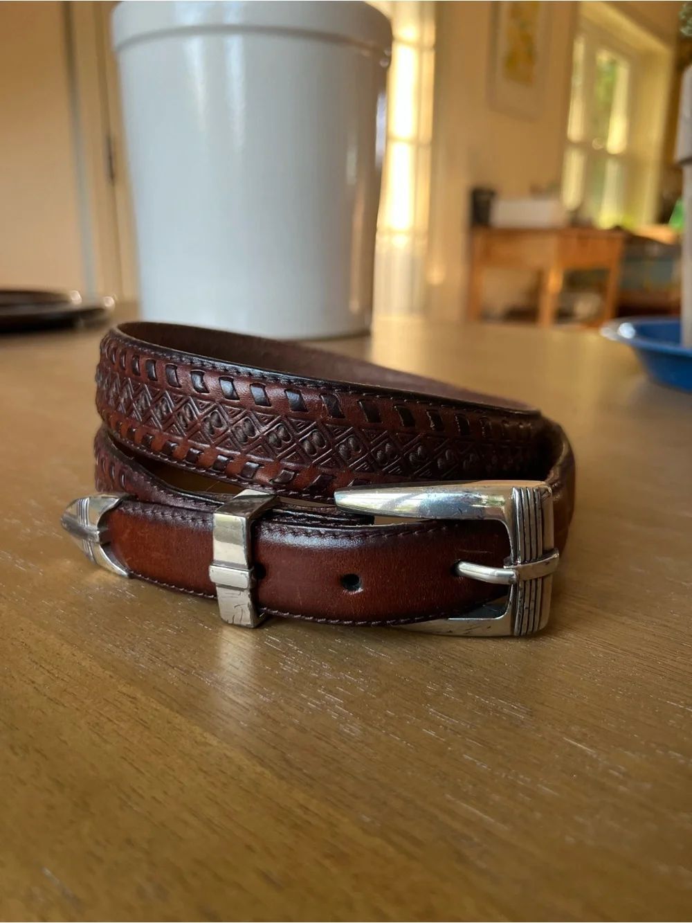 Onyx by Brighton - Vintage brown woven leather belt (40)